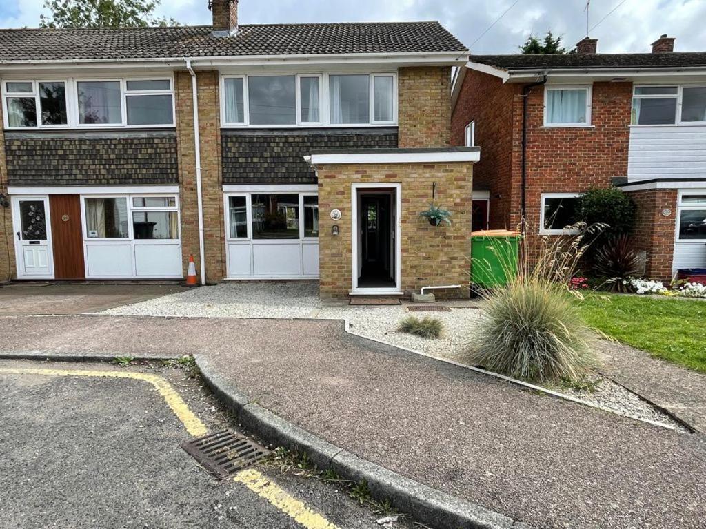 Perfect For Contractors - Canterbury - Free Parking - Ultra Wifi Экстерьер фото