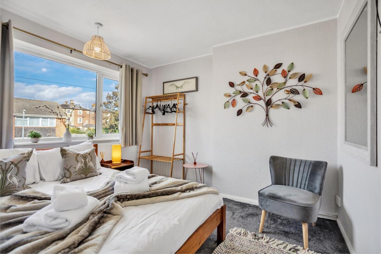Perfect For Contractors - Canterbury - Free Parking - Ultra Wifi Экстерьер фото
