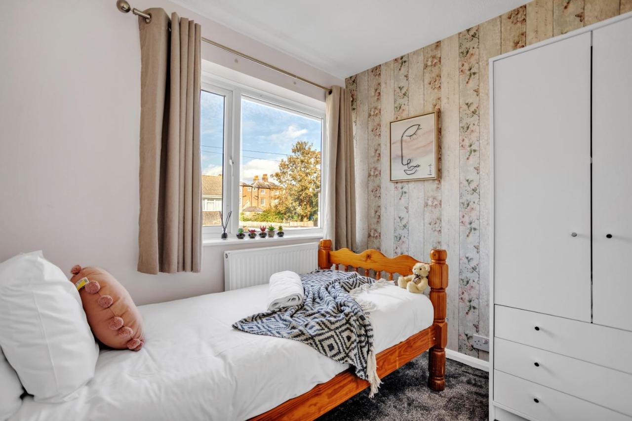 Perfect For Contractors - Canterbury - Free Parking - Ultra Wifi Экстерьер фото