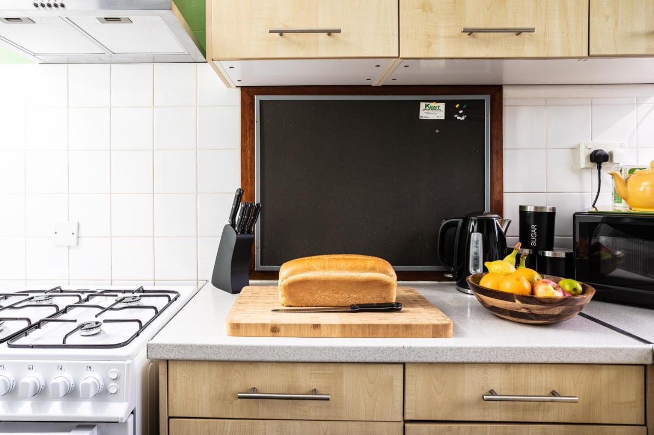 Perfect For Contractors - Canterbury - Free Parking - Ultra Wifi Экстерьер фото