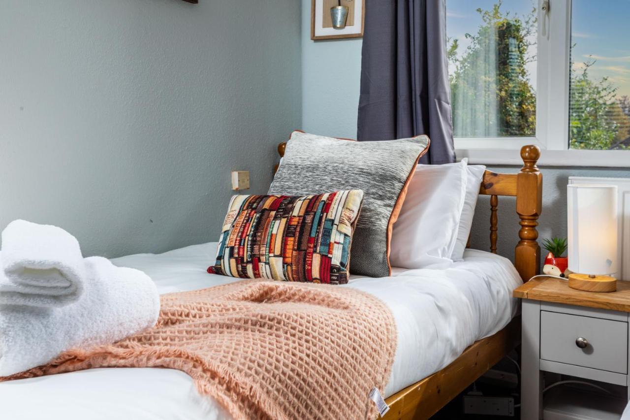 Perfect For Contractors - Canterbury - Free Parking - Ultra Wifi Экстерьер фото